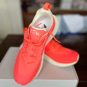 APL Womens Streamline